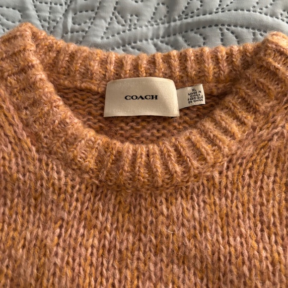 Sweater - Picture 4 of 4